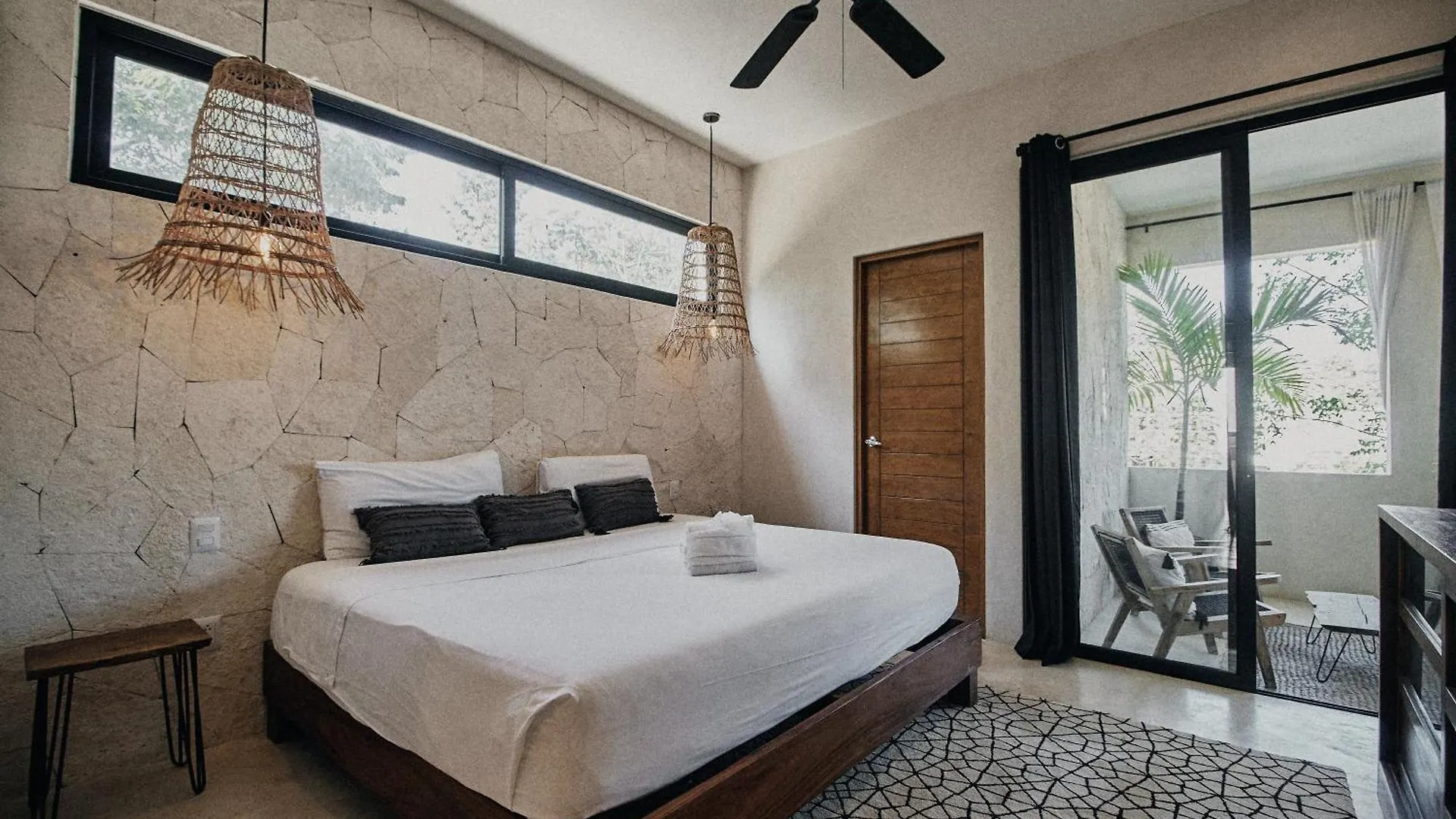 Yax'Na House Luxury 240M2 - 12 Persons - 6 Rooms - 2 Swimming Pool - 3 Jacuzzis Tulum Villa