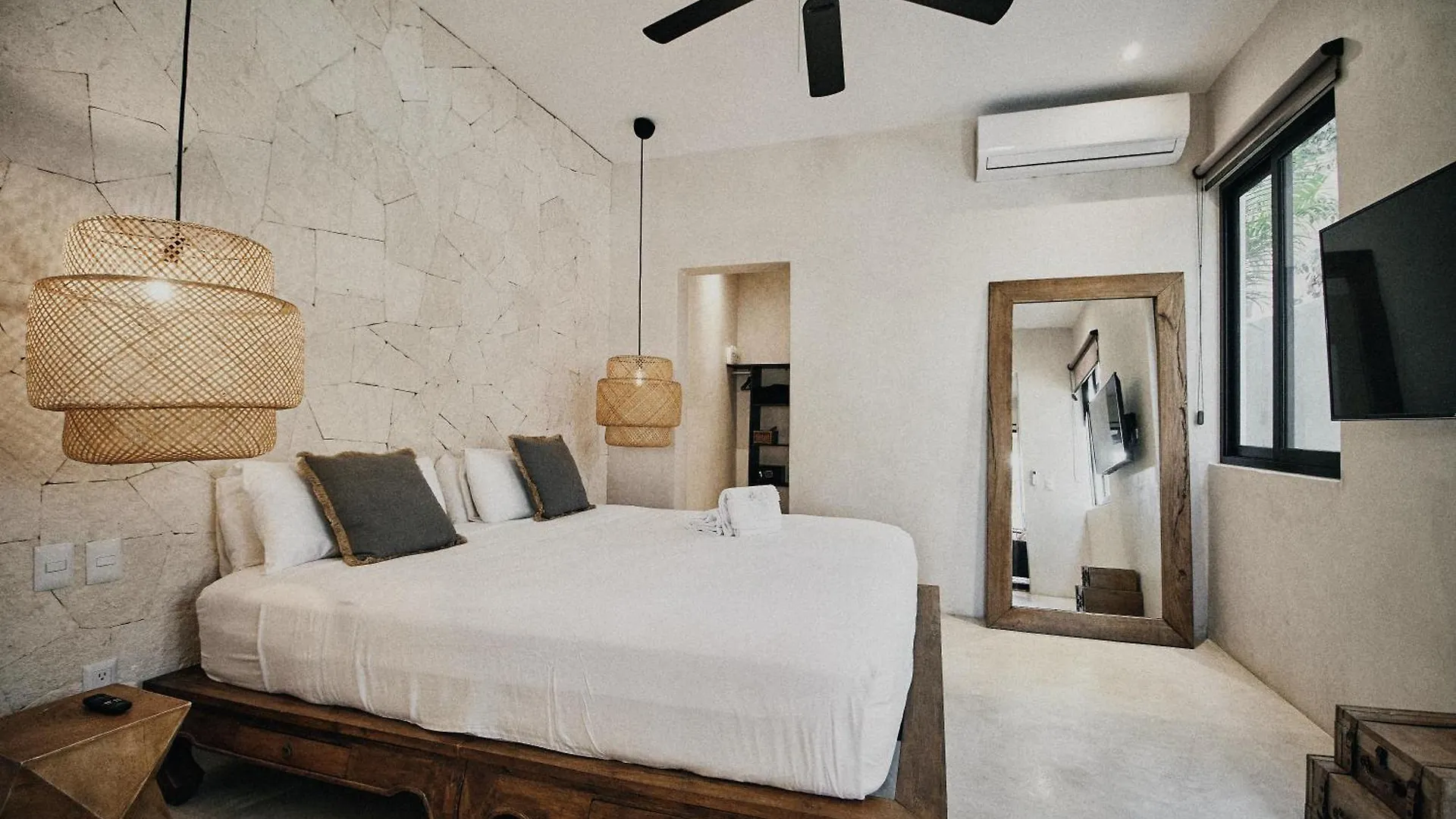 빌라 Yax'Na House Luxury 240M2 - 12 Persons - 6 Rooms - 2 Swimming Pool - 3 Jacuzzis 툴룸